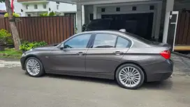 BMW 328i 2014 Bensin