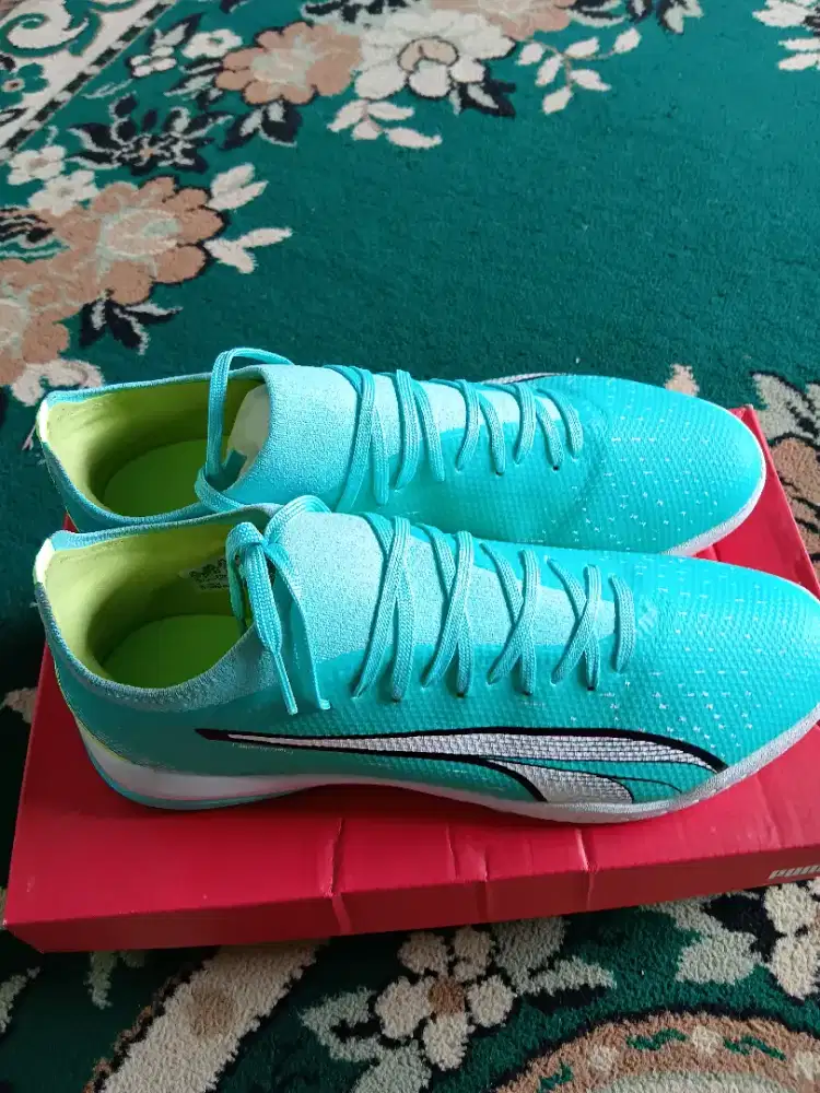 Sepatu Futsal Puma Ultra Match IT 107221 03 - Peppermint/White/Yellow