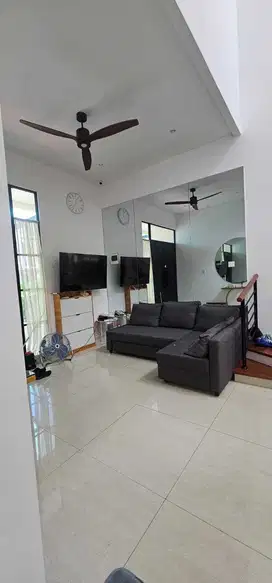 Jual Rumah Hoek Private Pool Cluster The Lavender Gading Serpong