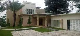 DIJUAL RUMAH 5LT+ROOFTOP SEJUK NYAMAN BAGUS FURNISHED SIAPHUNI SSR842