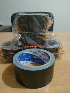 Isolasi hitam tebal