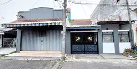 Rumah  Bagus Luas 184m2 villa Regency Tangerang 2 Banten