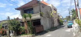 DIJUAL CEPAT RUMAH LANTAI 2 LOKASI KESIMAN KERTALANGU