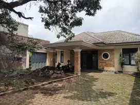 RUMAH DI JL BURUNG TUNGKU BANDUNG