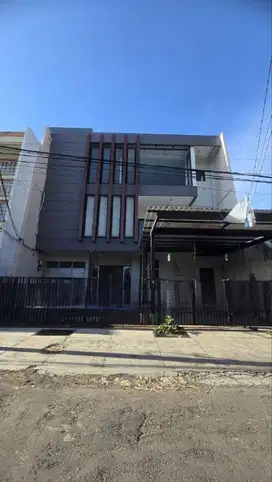 Rumah Dharmahusada Indah STRATEGIS, BEKAS KANTOR DEKAT GALAXY MALL