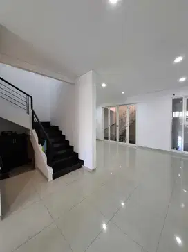 Jual Rumah 2lantai Siap Huni Pantai Mentari Surabaya