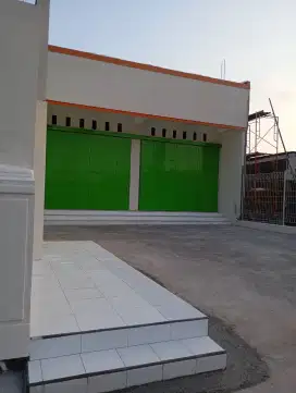 Disewakan 2 Ruko Strategis Jalan Solo Bekonang