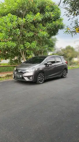 Honda Jazz RS 2016 Matic Kondisi Istimewa, Siap Gas