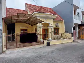 Rumah minimalis di perumahan jakal km 8,5 dekat ugm