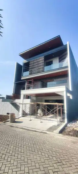 Rumah Baru Citraland 3 Lantai Kamar 5 Lokasi Bagus Luas 12x22