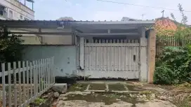 Jual Butuh Rumah Hook Hitung Tanah
Strategis Semeru Petamburn
Jakbar