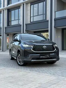 Innova zenix V modelista 2023 hybrid