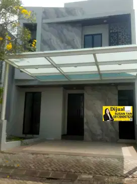 *Dijual Rumah Baru Gress Minimalis 2 Lantai Dian Istana surabaya