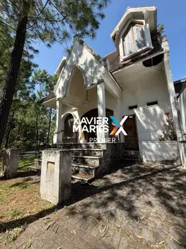 Dijual Rumah Desain Klasik Murah Di Greenwood Golf Araya  Kota Malang