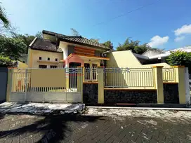 Rumah luas tanah 154 m2 dekat Depo Bangunan Mondoroko
