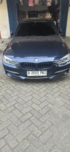 Bmw 320i f30 2013