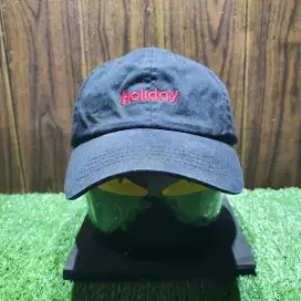 Topi keren buat liburan