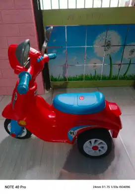 Vespa Mainan anak anak