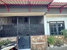Rumah Mutah Siap huni Posisi Hook Lokasi Strategis di Tambaksari Sby