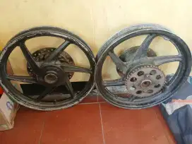 Pelak cb150r  honda