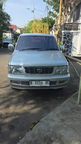 Kijang LGX 2,0 fi