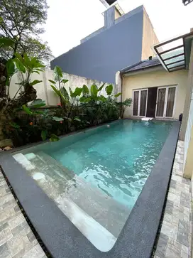 Rumah Sutera Lavender Alam Sutera Dengan Pool