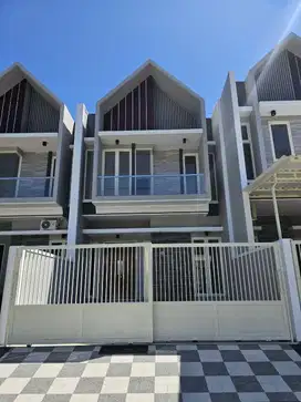Rumah Baru Gress Tenggilis Scandinavian Sangat Dekat Raya Prapen