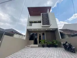 Rumah Mewah 2 Lantai Jakal Km 8 – Investasi Hidup Penuh Kebanggan!