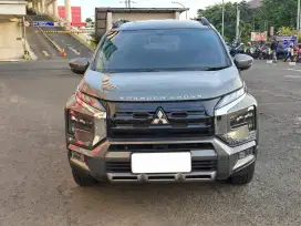 Km 12 ribu all new xpander cross premium package 2023 bronze