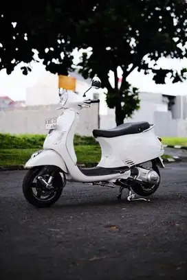 PIAGGIO VESPA MATIC VESPA LX 150 2VIE INJECTION 2012