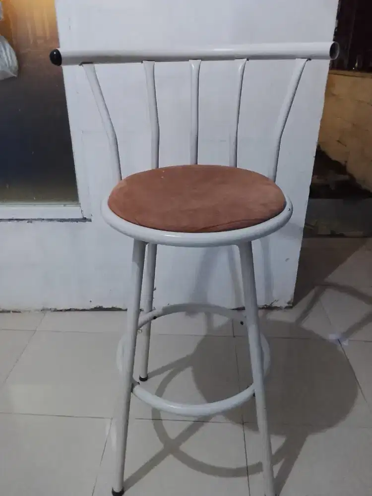 Kursi Bar Informa Warna Putih