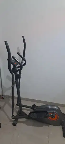 Alat olahraga / fitnes walking air
