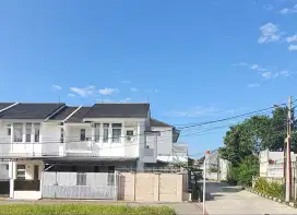 Dijual Cepat BU rumah Lt 207 di huk