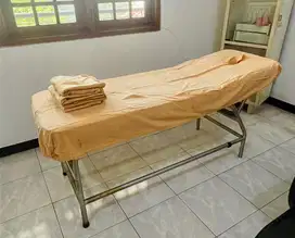 Tempat Tidur Pijat