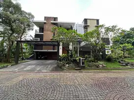 TURUN HARGA RUMAH MEWAH POSISI HOOK 3 LANTAI di THE GREEN BSD