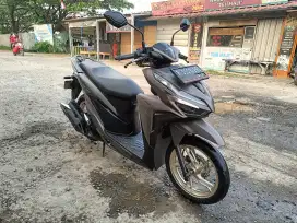 Pajak hidup Vario Techno 150cc thn 2019 Keylees cw merah mesin bagus
