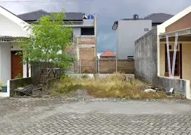 Tanah cantik gentan solo