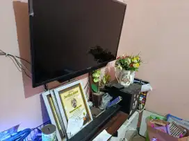 Tv Polytron 43 inch + soundbar + subwoofer
