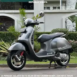 PIAGGIO VESPA GTS 150 3V TAHUN 2017 PERFECT CONDITION