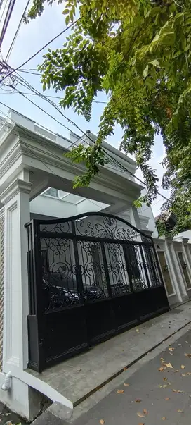 EXCLUSIVE!! TURUN HARGA BESAR-BESARAN – BRAND NEW RUMAH AMERICAN CLASS
