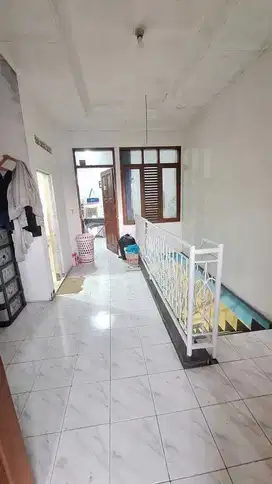 Rumah Strategis di Jl. Depok Antapani Tengah