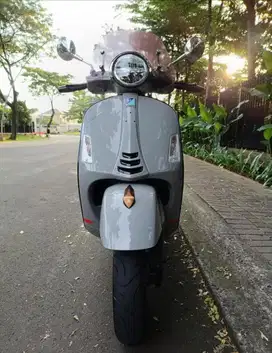 Dijual Cepat, kondisi istimewa Vespa GTS 150