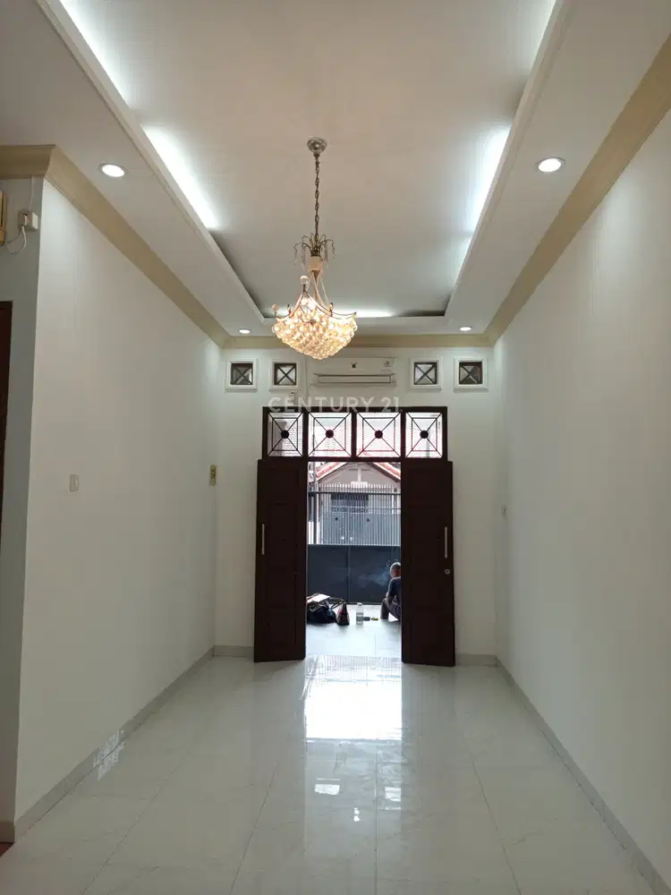 Rumah Tinggal One Gate System Di Pondok Kelapa S8449