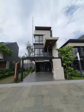 Rumah dijual Park Serpong Tipe TreeTops 3 Lantai By LippoLand