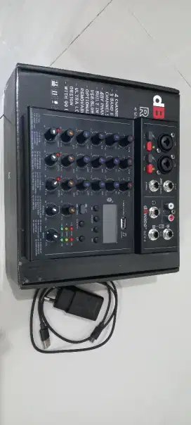 Dijual paket asesoris untuk karaoke/live streaming
