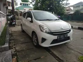 Toyota Agya 1,0 E A/T