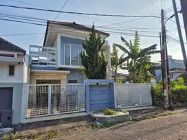 Rumah 2 lantai lokasi dekat Kampus area jl Dewandaru