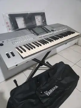 Keyboard Yamaha PSR S 910