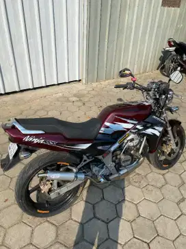 Kawasaki Ninja R 2010