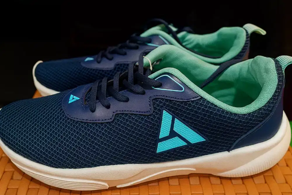 Sepatu Aerostreet Running